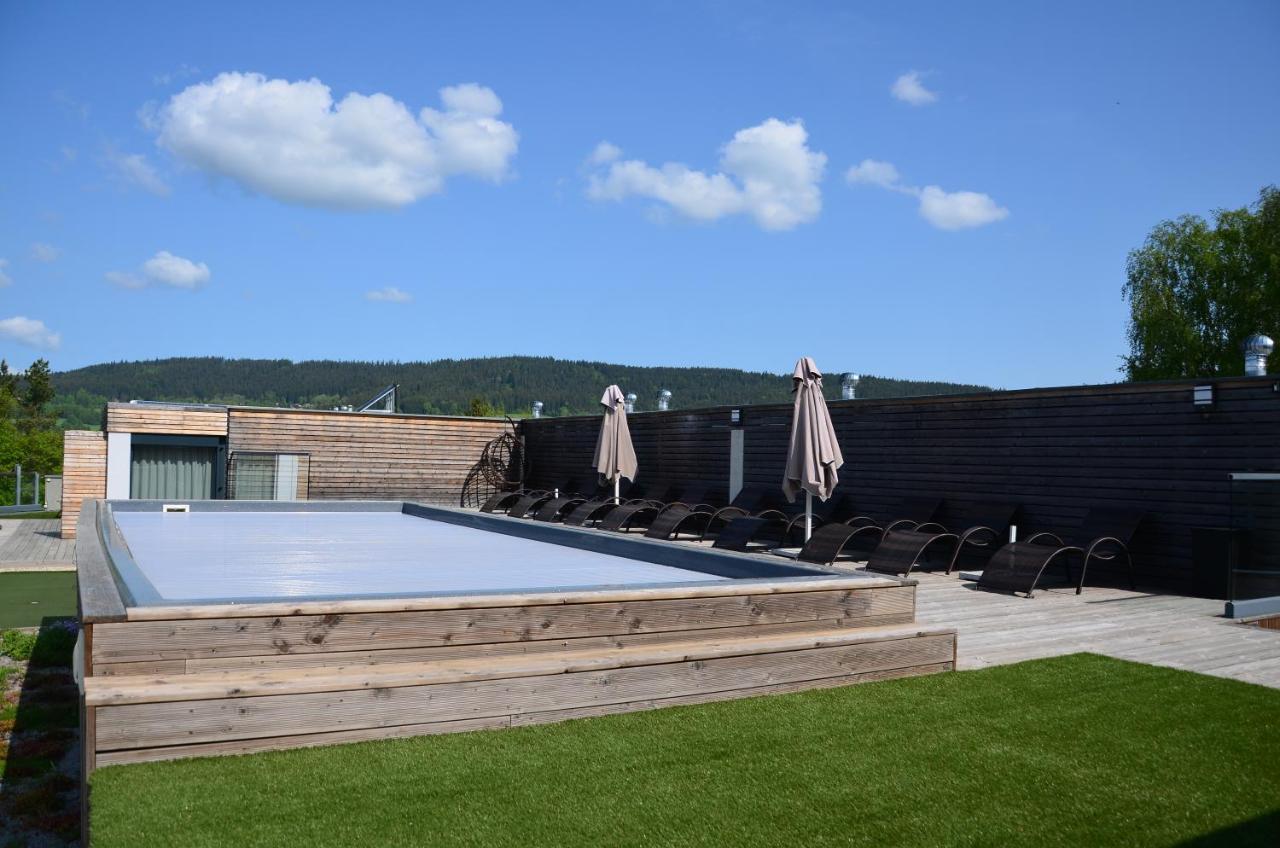 Jbx Resort Apartments Lipno ลิปโนนัดเวิลตาวู ภายนอก รูปภาพ
