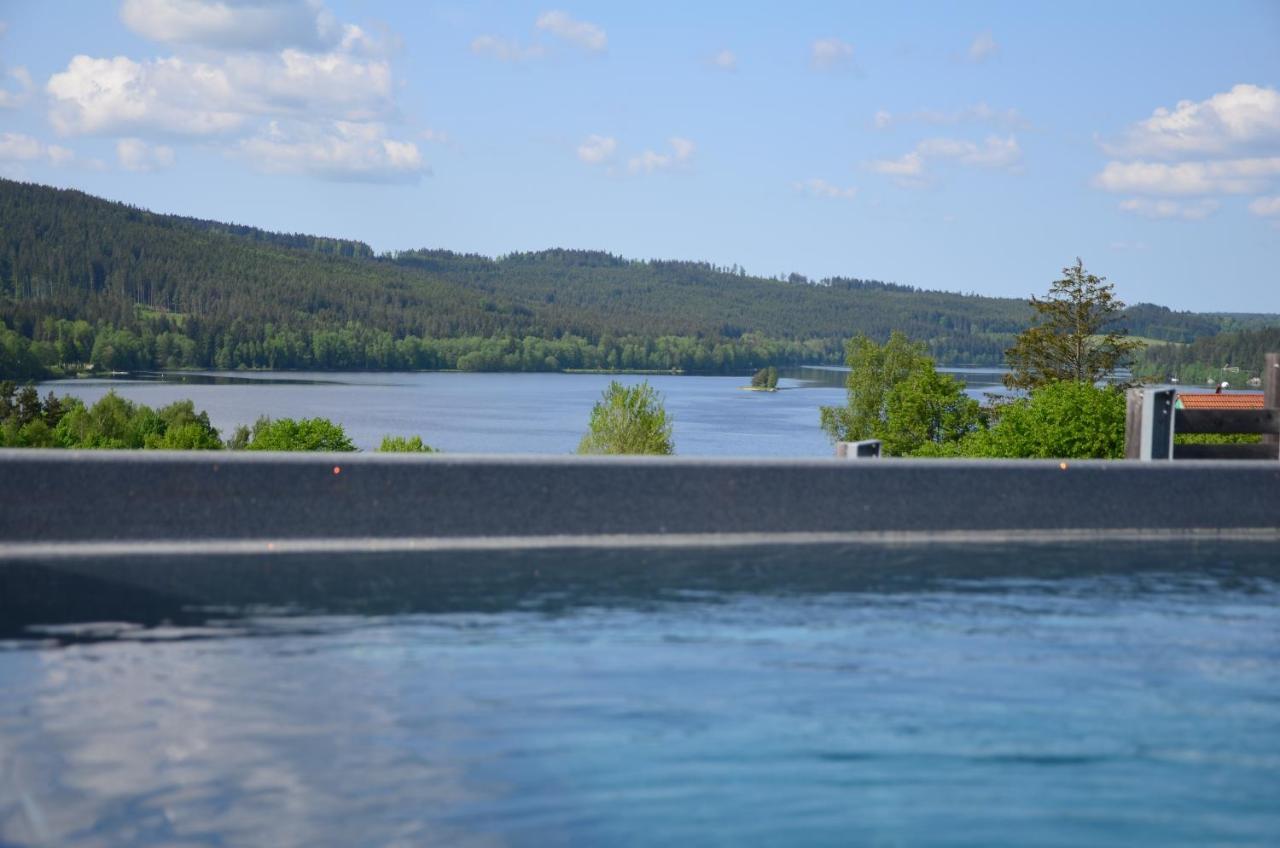 Jbx Resort Apartments Lipno ลิปโนนัดเวิลตาวู ภายนอก รูปภาพ