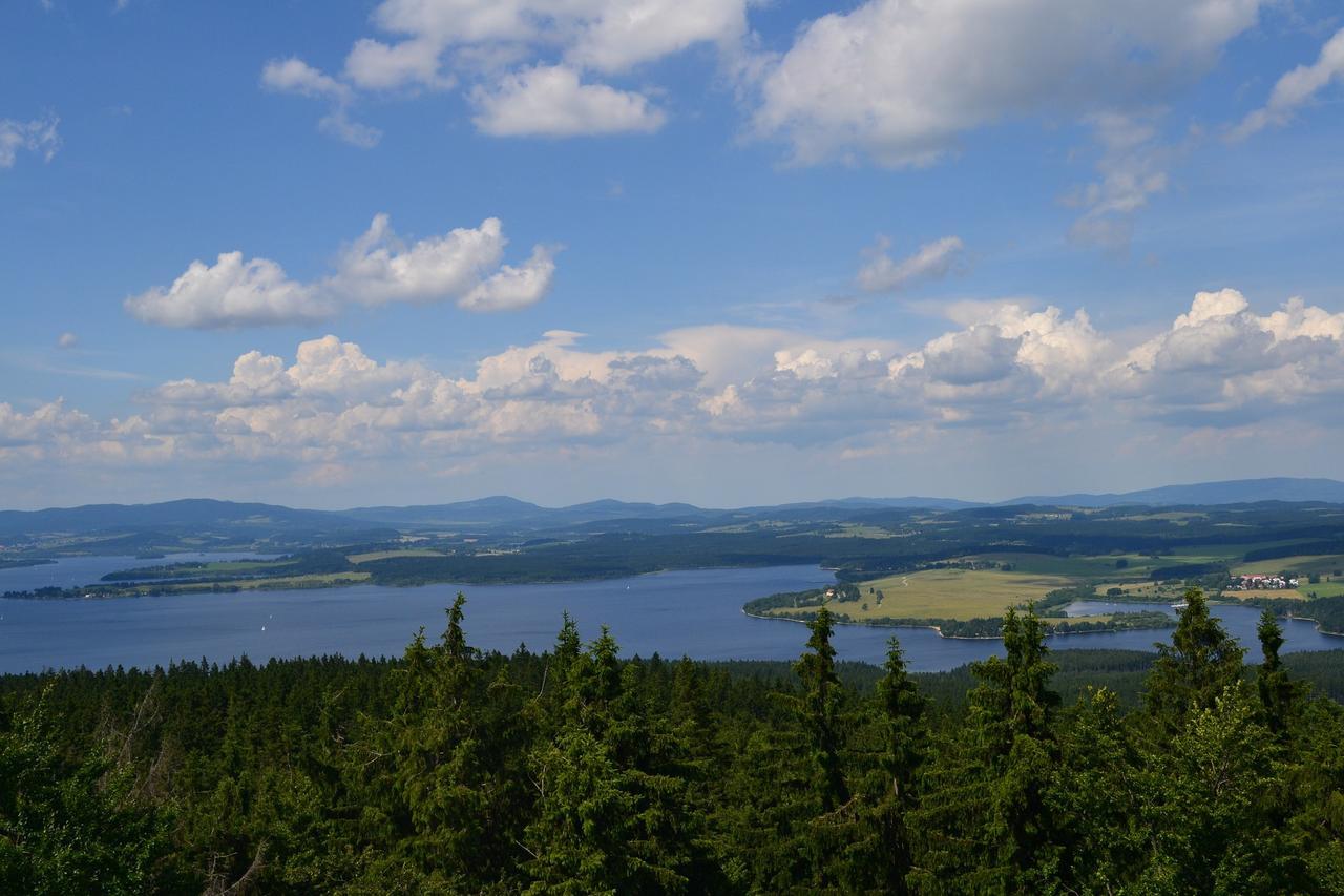 Jbx Resort Apartments Lipno ลิปโนนัดเวิลตาวู ภายนอก รูปภาพ